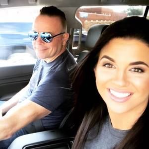 Meet your Posher, Abbe